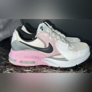 Women’s Nike air max size 7.5
